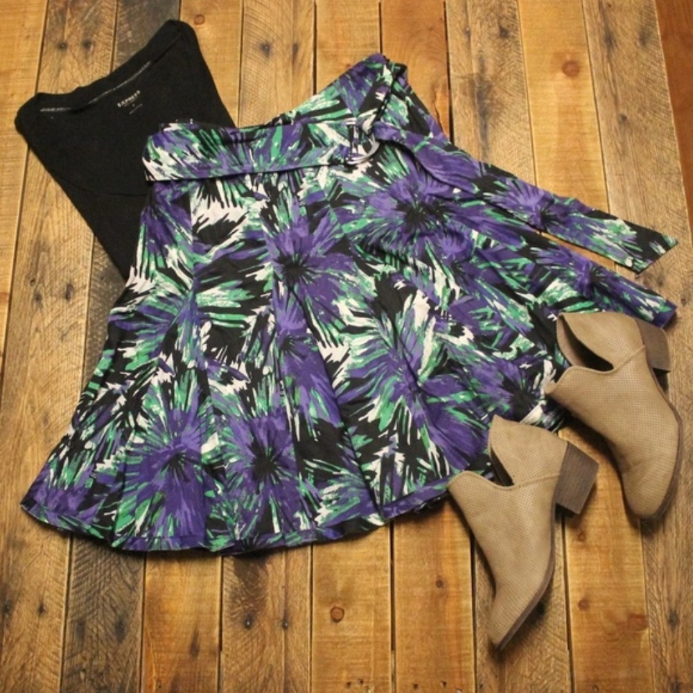 Kenneth Cole Reaction abstract print skirt size 2